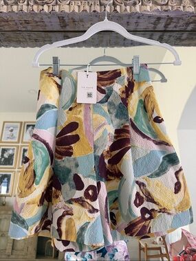 Ted Baker NWT Multicolor High-Waist Abstract Print Shorts